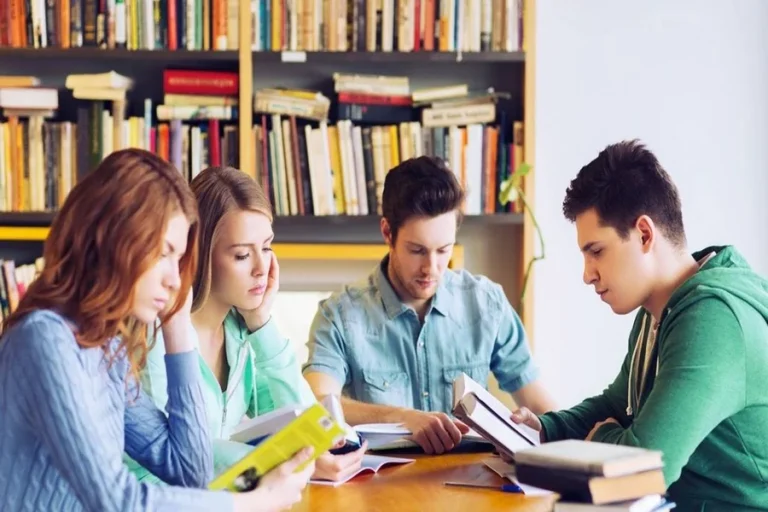 Why Expanding Your Vocabulary Improves Professional Writing