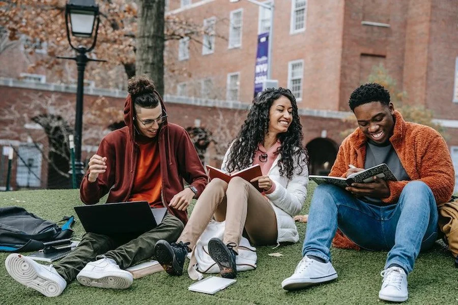 The 6 Best French Immersion Programs for Anglophones to Master Advanced Fluency (2026 Edition)